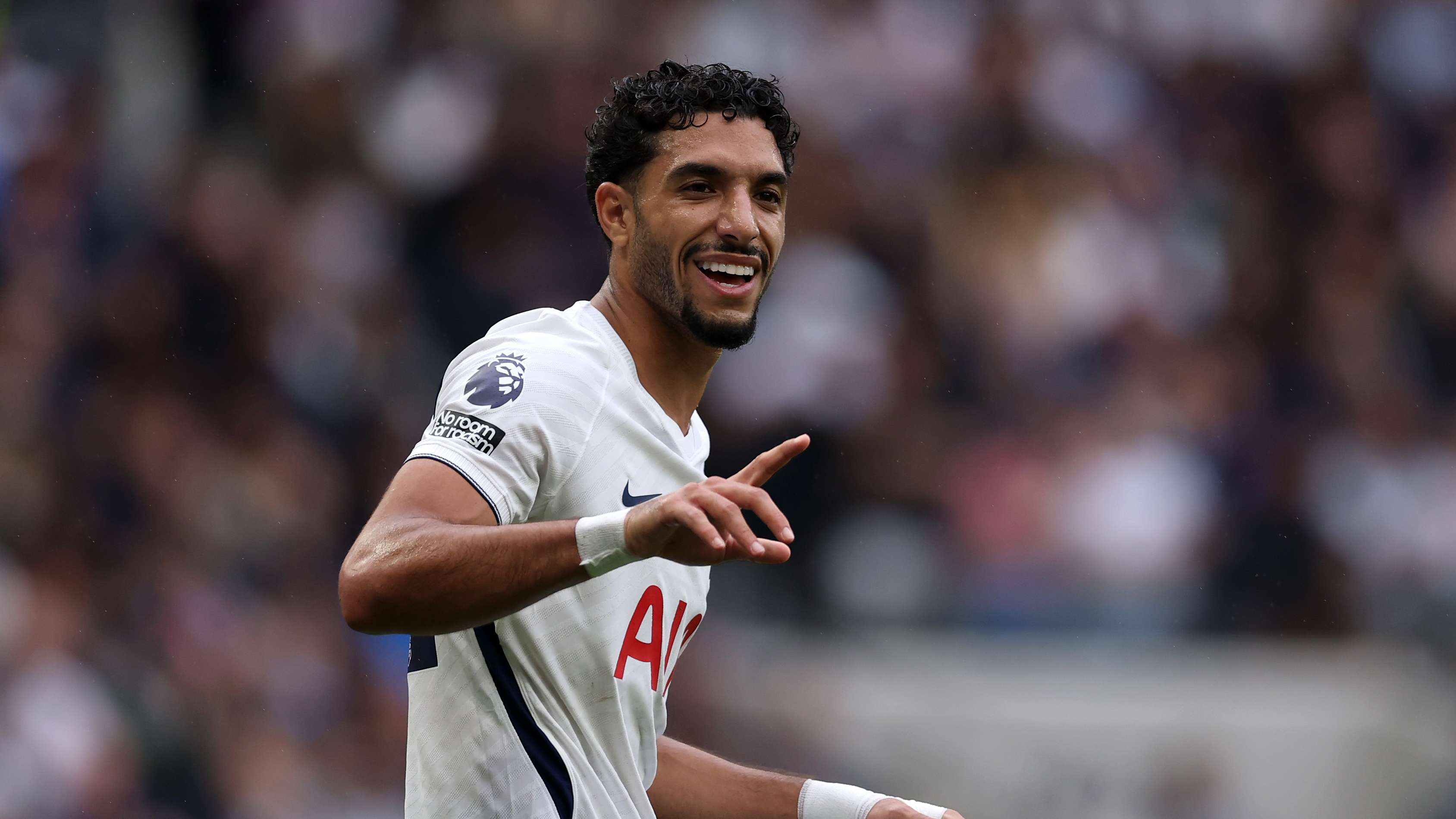 After his modest start: Marmoush issues a warning to Everton from the heart of London  