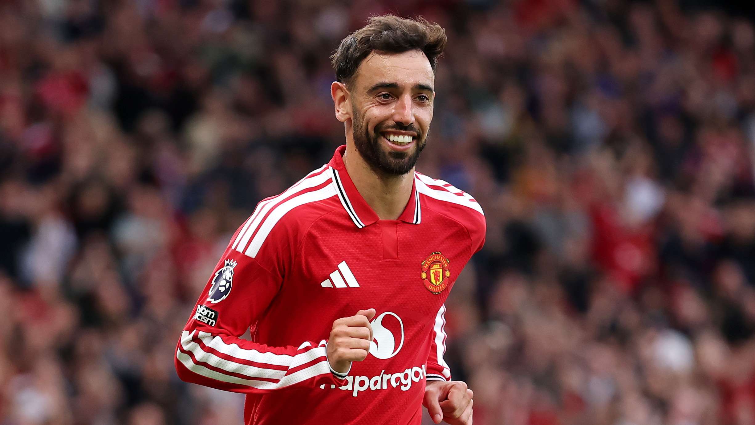 Man Utd open Fernandes talks to secure captain's future  