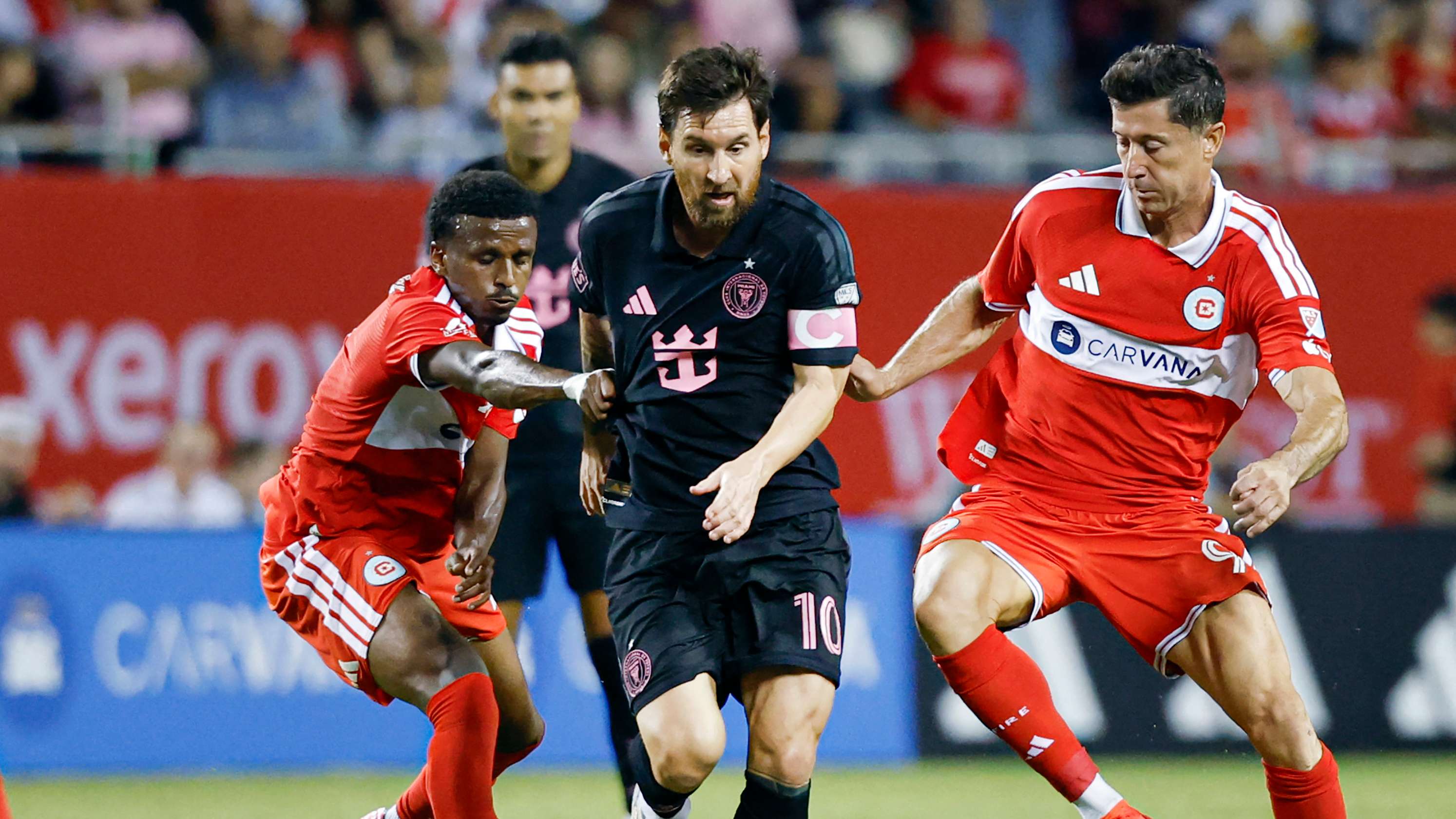 Messi and Lewandowski trade blows as Miami salvage draw in record-breaking Chicago clash  