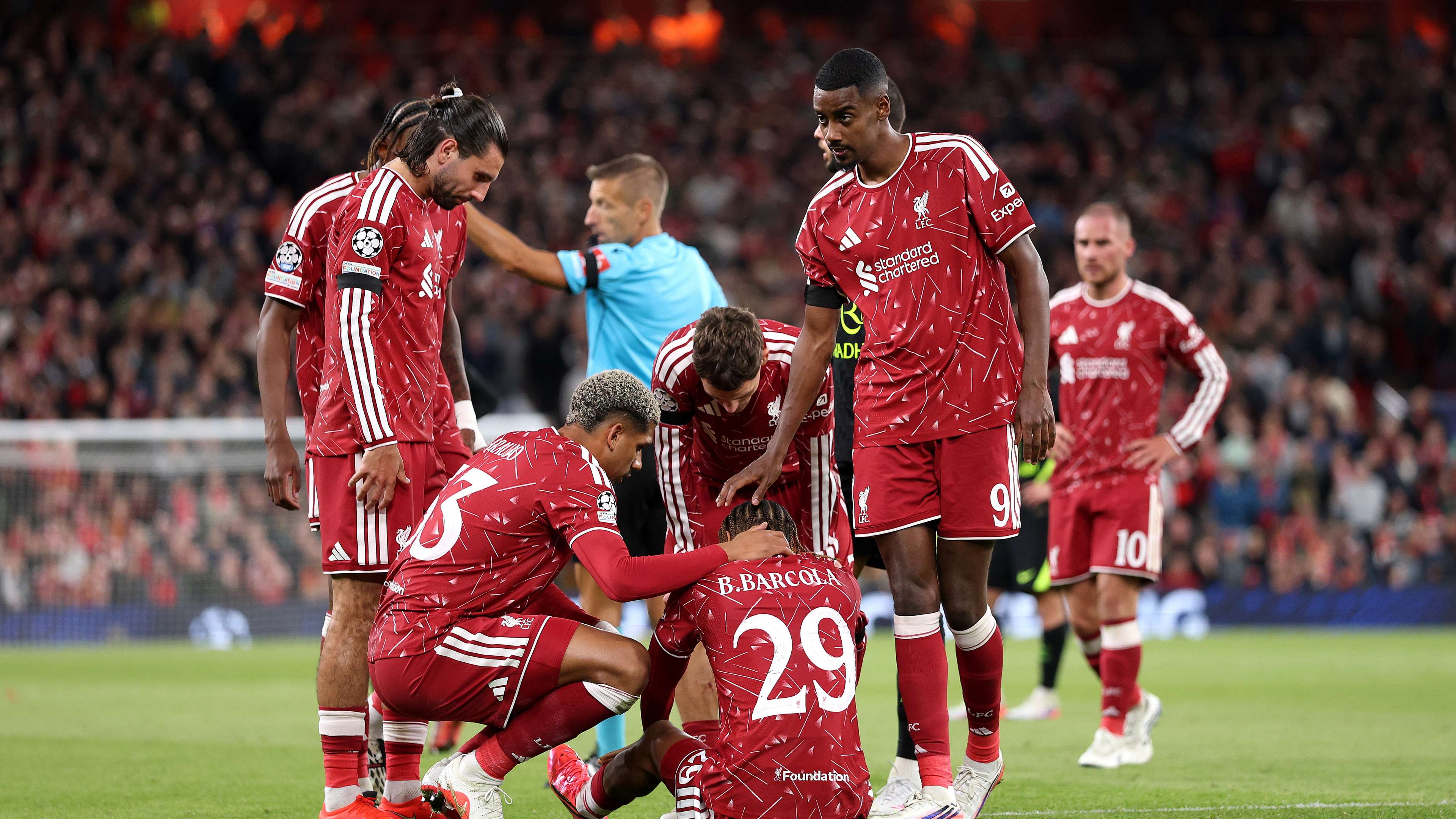 A scene that scared Liverpool: Iraola reveals the nature of Barcola's injury  