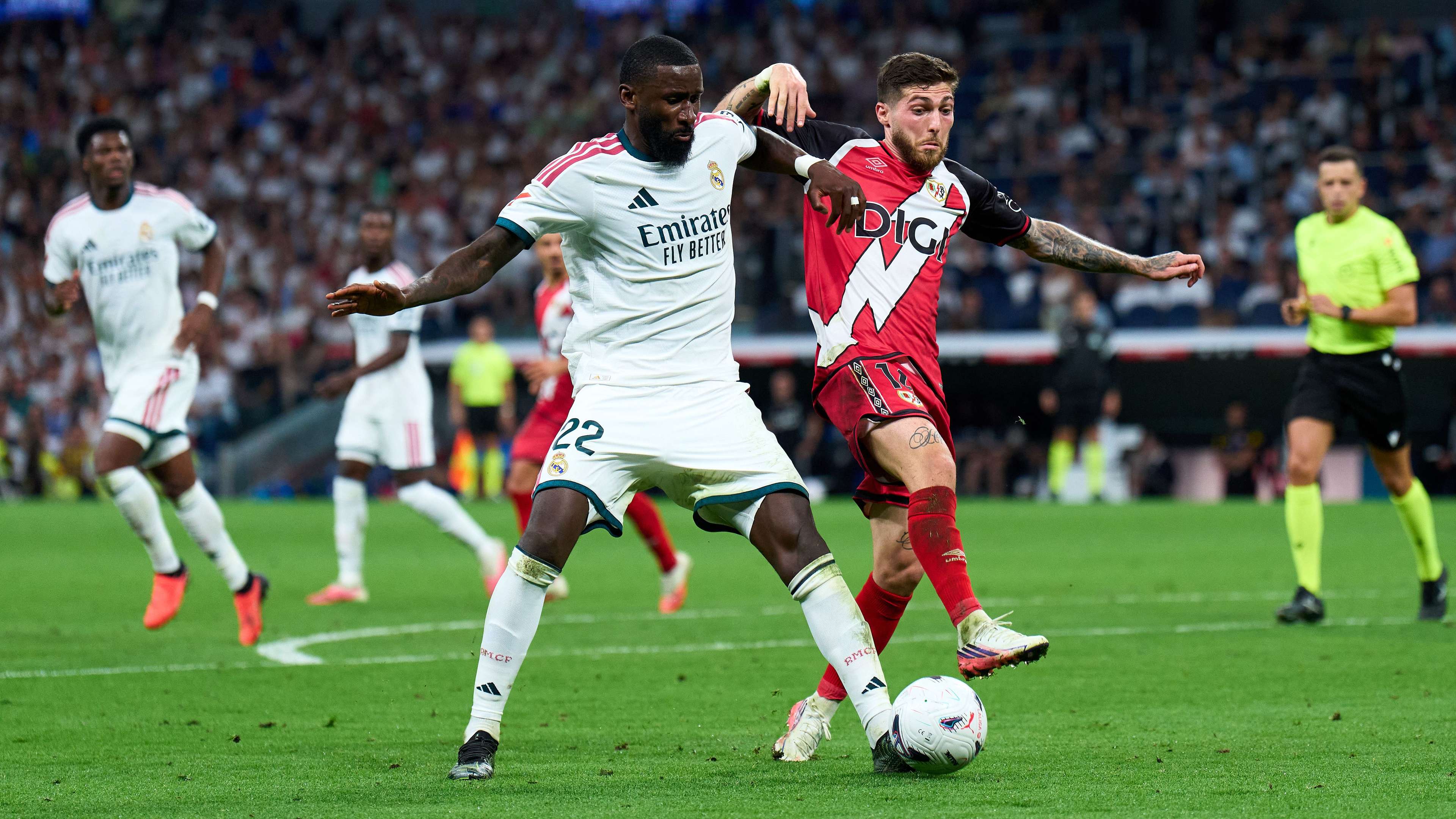 The Bernabeu expels Real Madrid: a full month away from the jeers!  