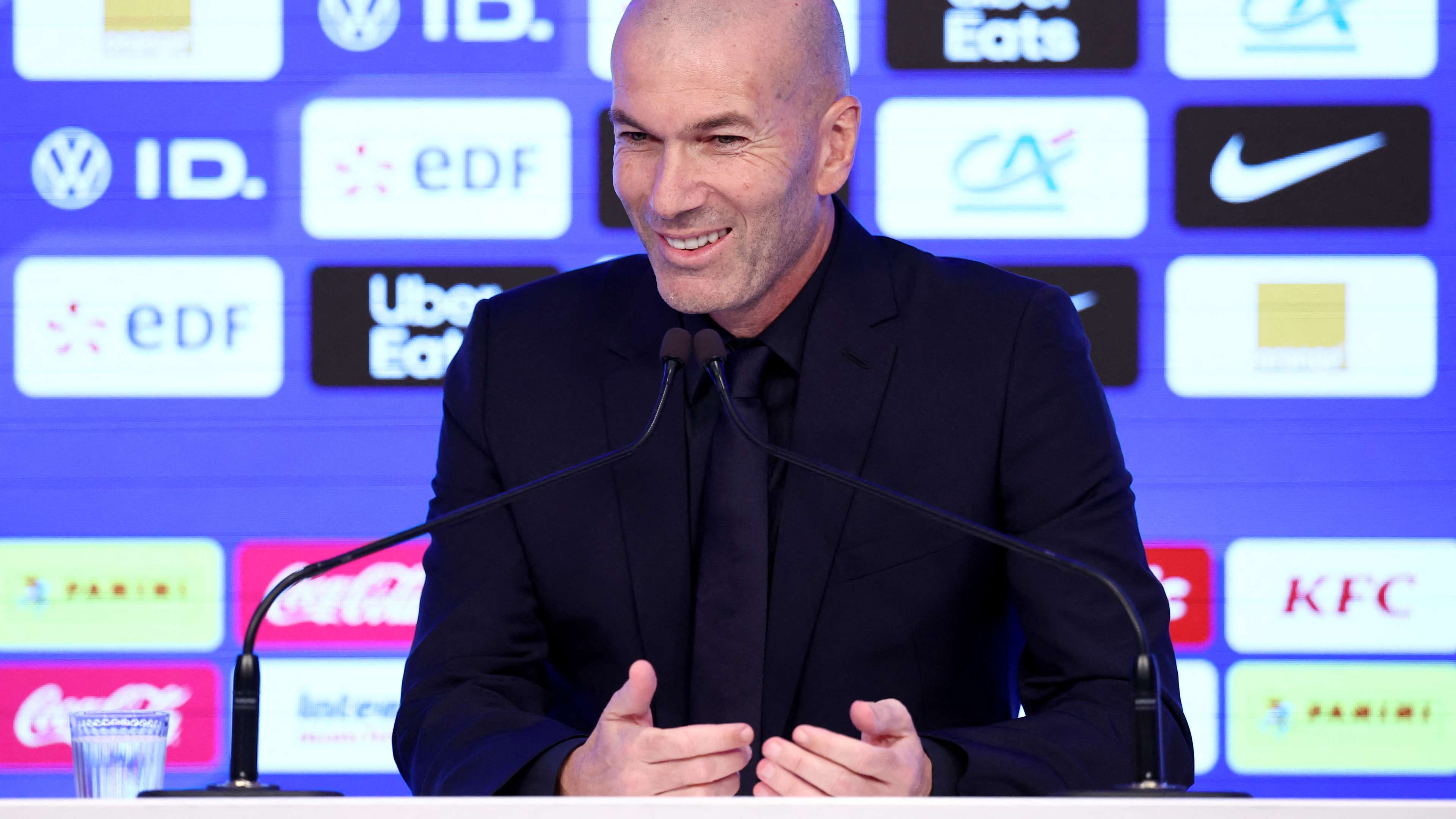 Zidane opens the thorny files: Mbappé, Benzema, Ceuta and the Ballon d'Or on the table  