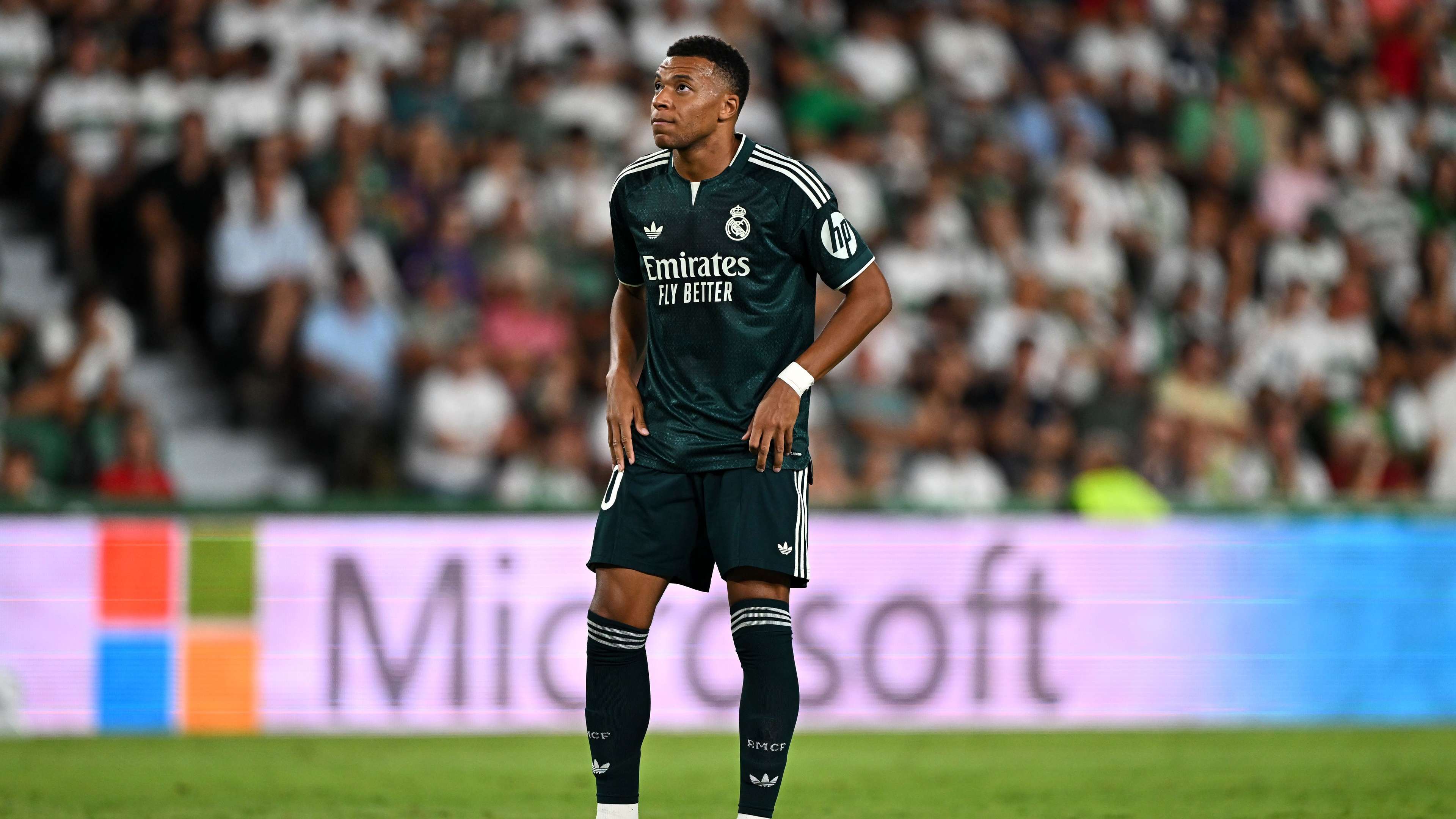 Mbappé pushes hard: the Ballon d'Or should be awarded to the best individual player!  