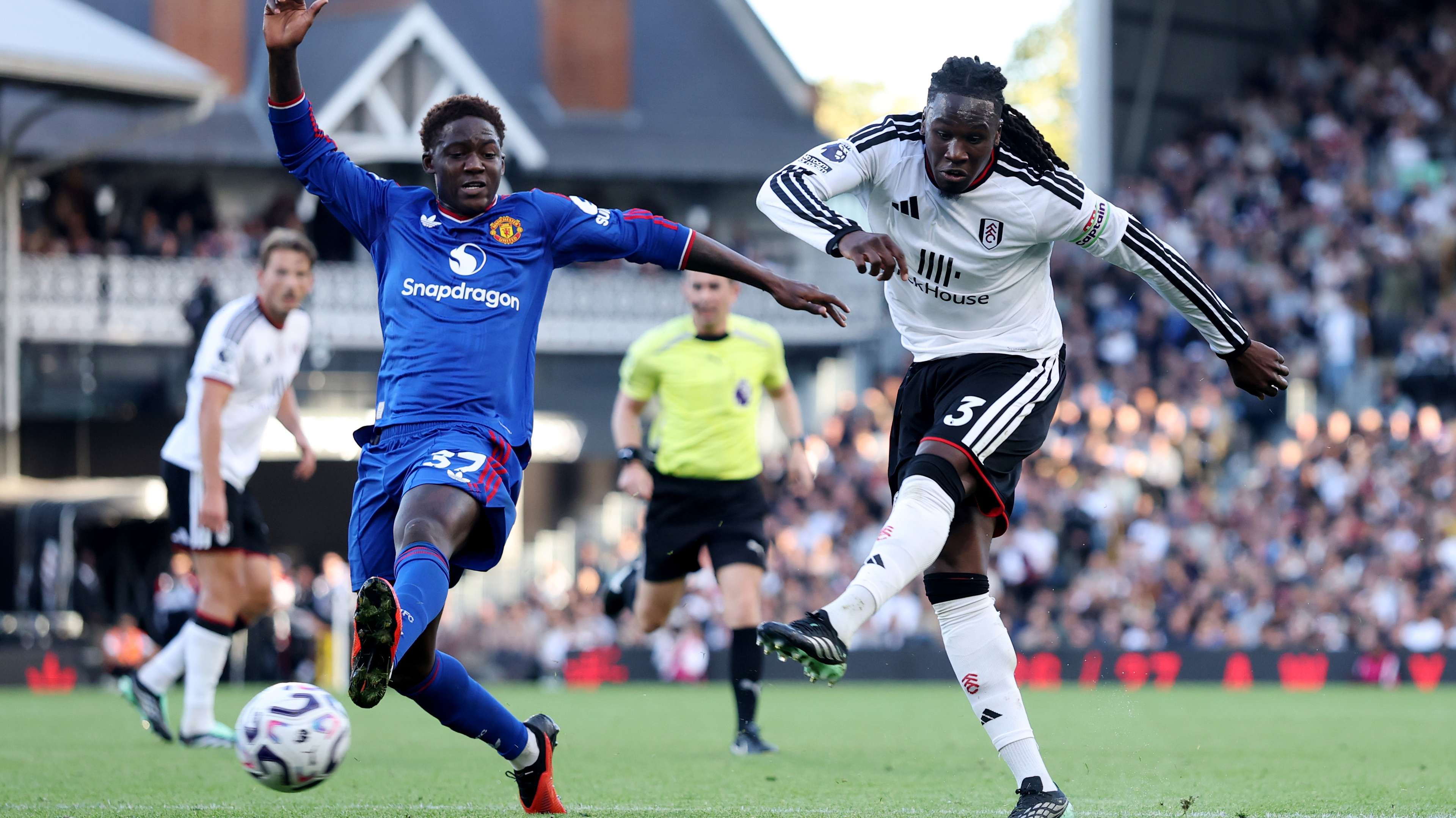 Video: Manchester United continue to shun victories, return with a late draw from Fulham's stronghold  