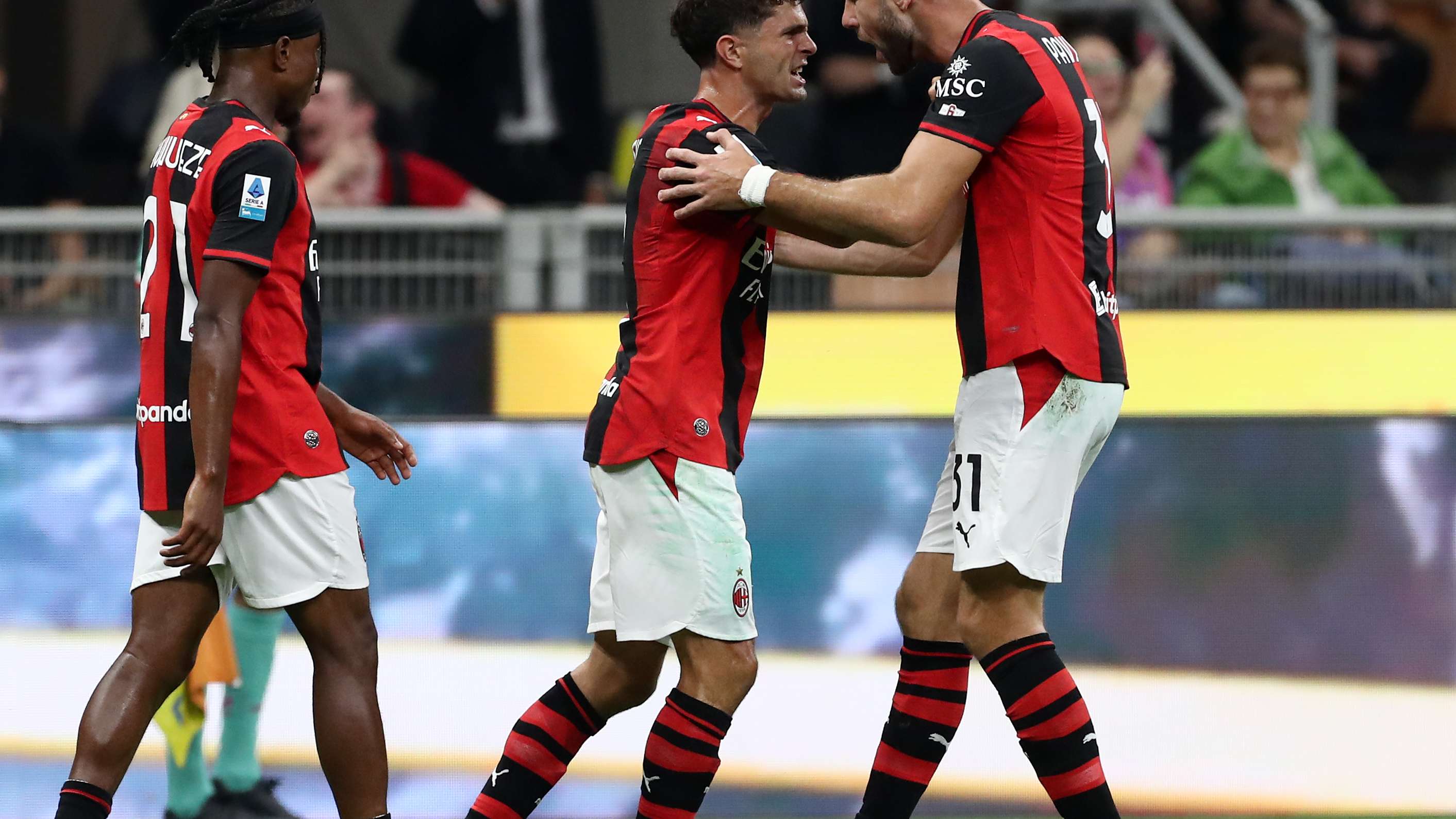 AC Milan win and impress again: 3-0 against Lecce and Amorim move back to -2 from the top  
