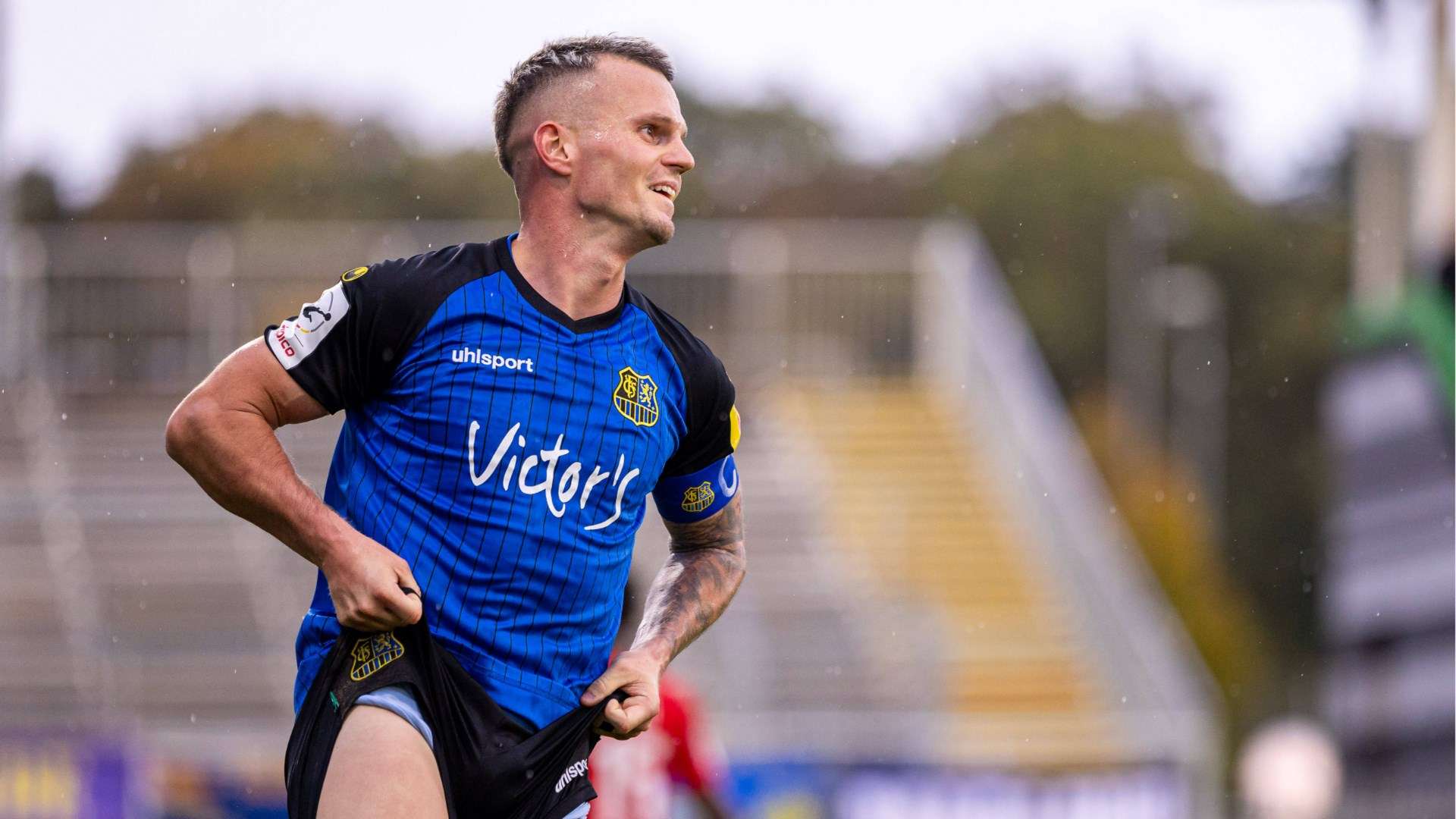 Third-division player suspects match-fixing after crazy match  