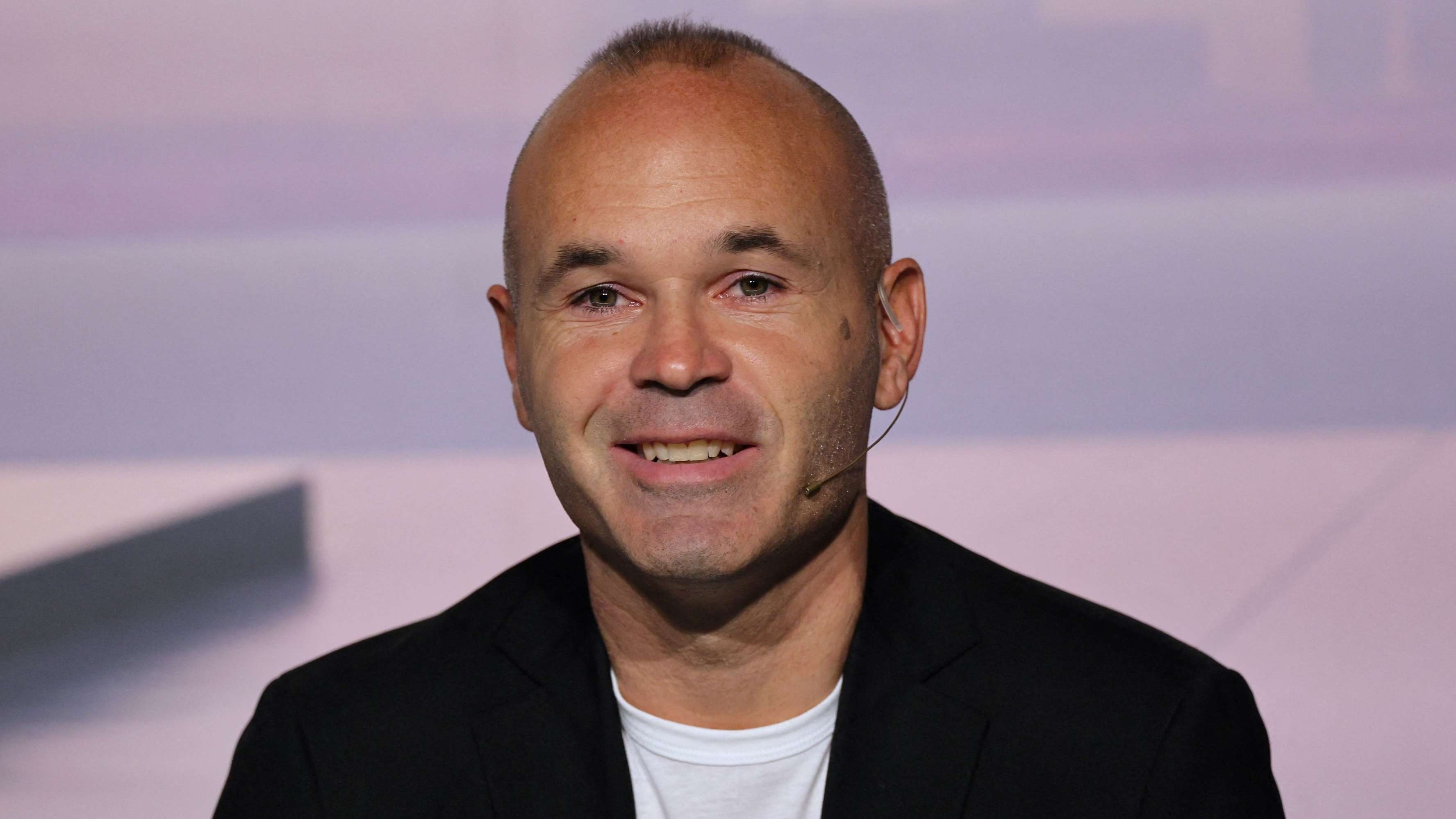 Xavi scenario? Iniesta on coaching Barcelona: fate will decide that  
