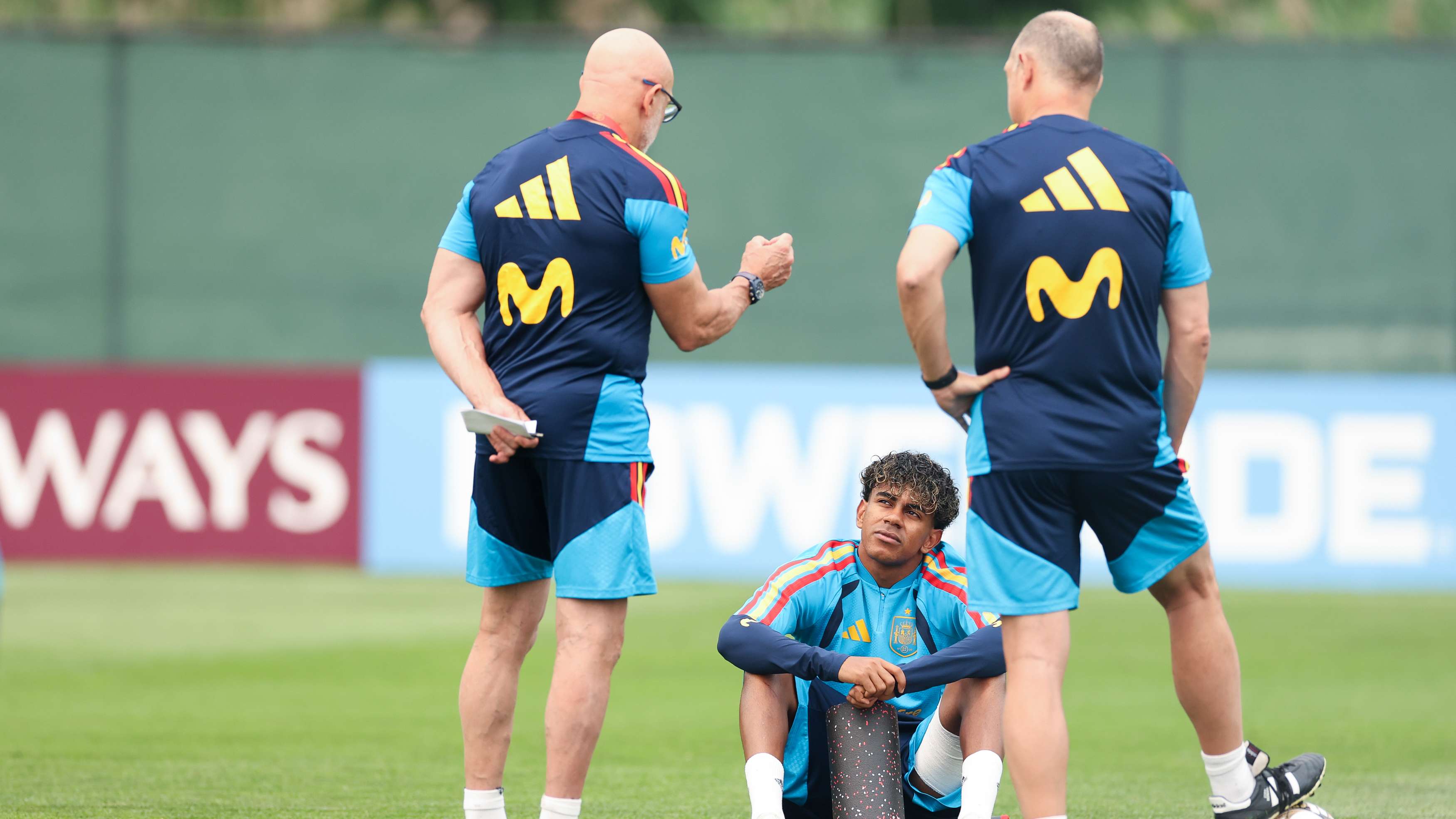 De la Fuente paves the way for a surprise decision regarding Lamine Yamal  