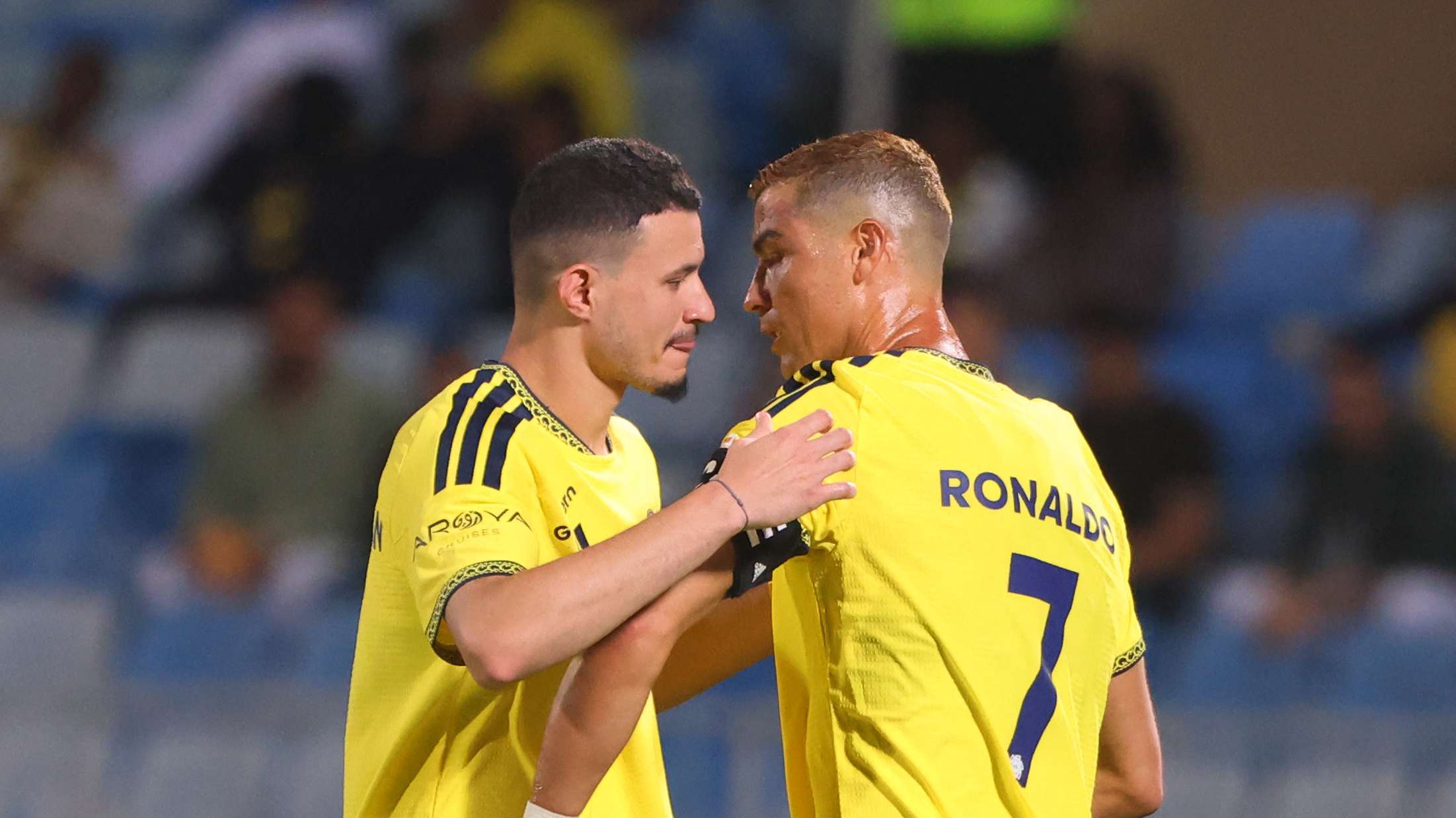 Video: "A legend we learn from": Al-Hamdan praises Ronaldo after awarding him the Al-Faisaly prize  