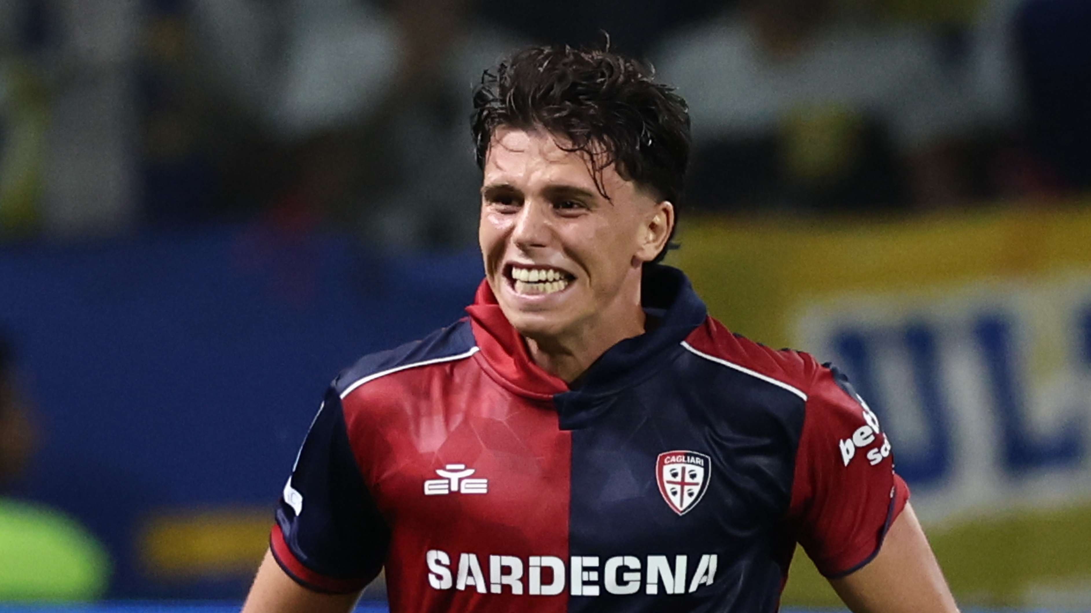 Juve and Inter told Romano stays at Cagliari  