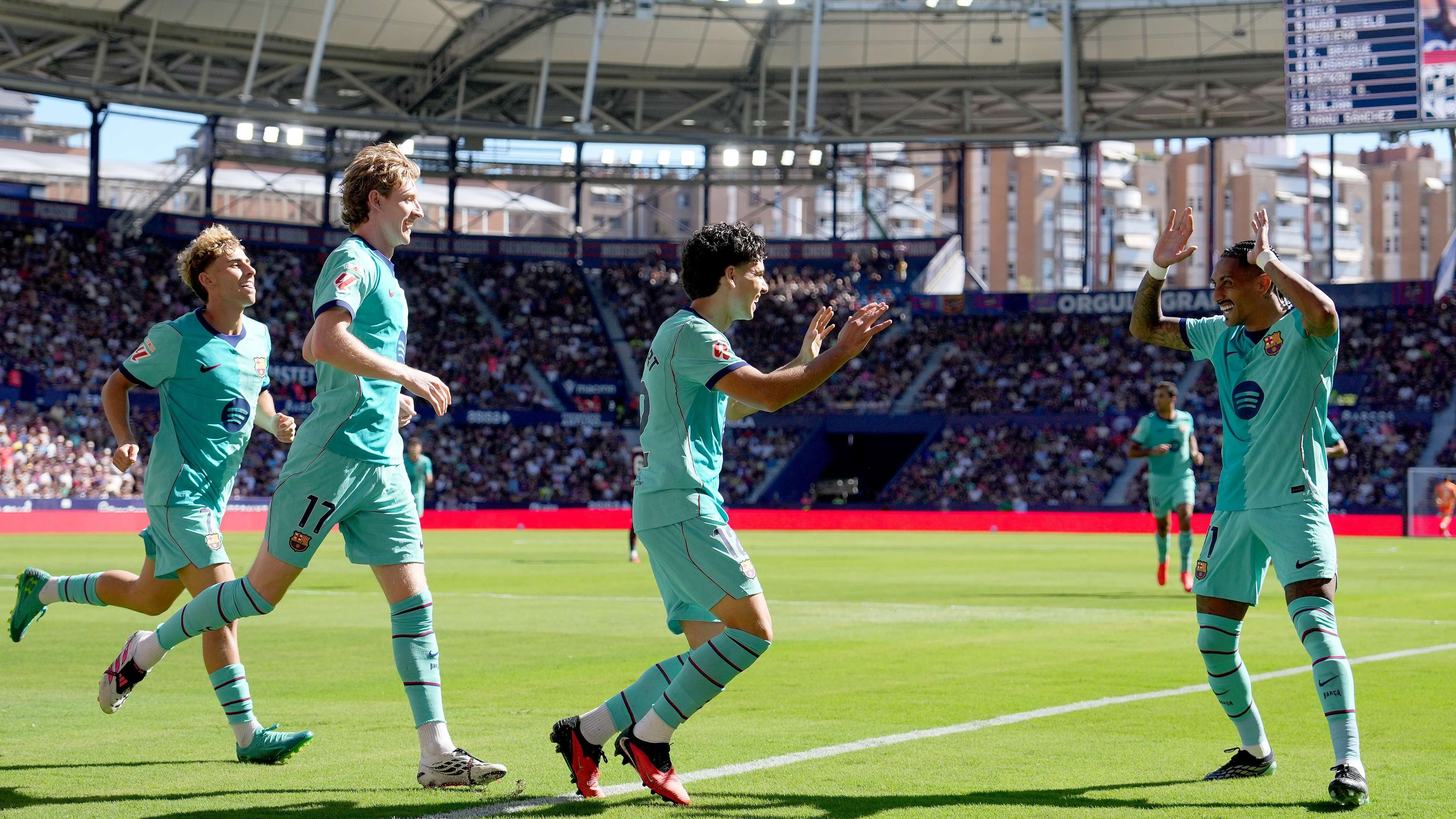 A fourth blow? Sudden injury threatens Barcelona player's participation in the Clasico  