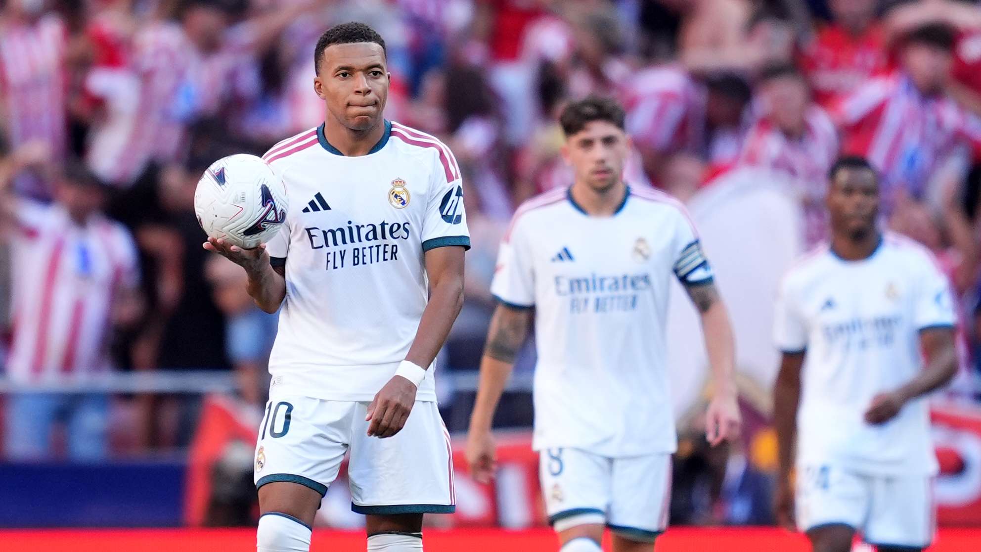 Clashes between players and a tense atmosphere: a new crisis uncovered in the Real Madrid dressing room  