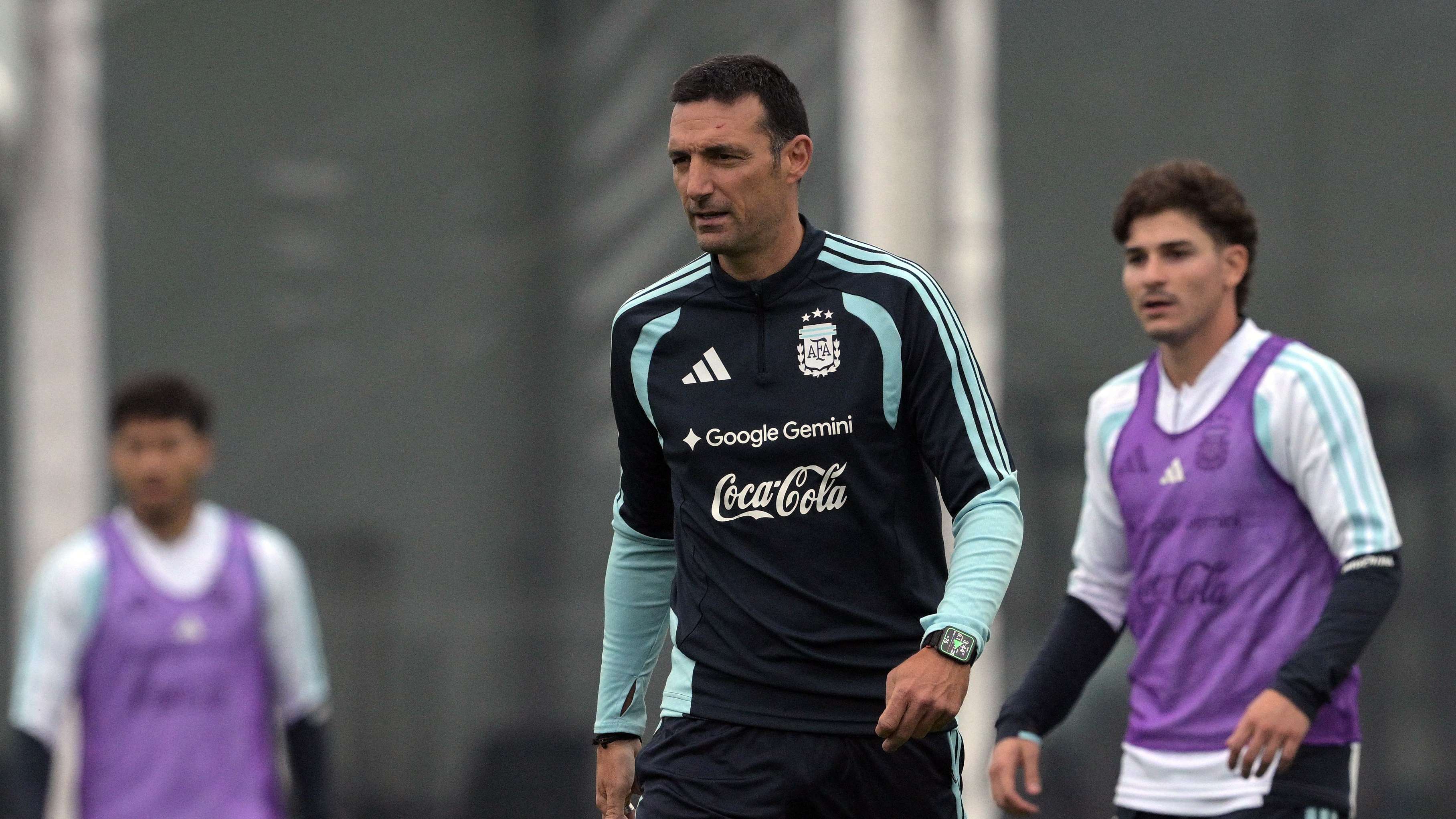 Tapia's incentives: how is the Argentine federation trying to prevent Scaloni's departure?  