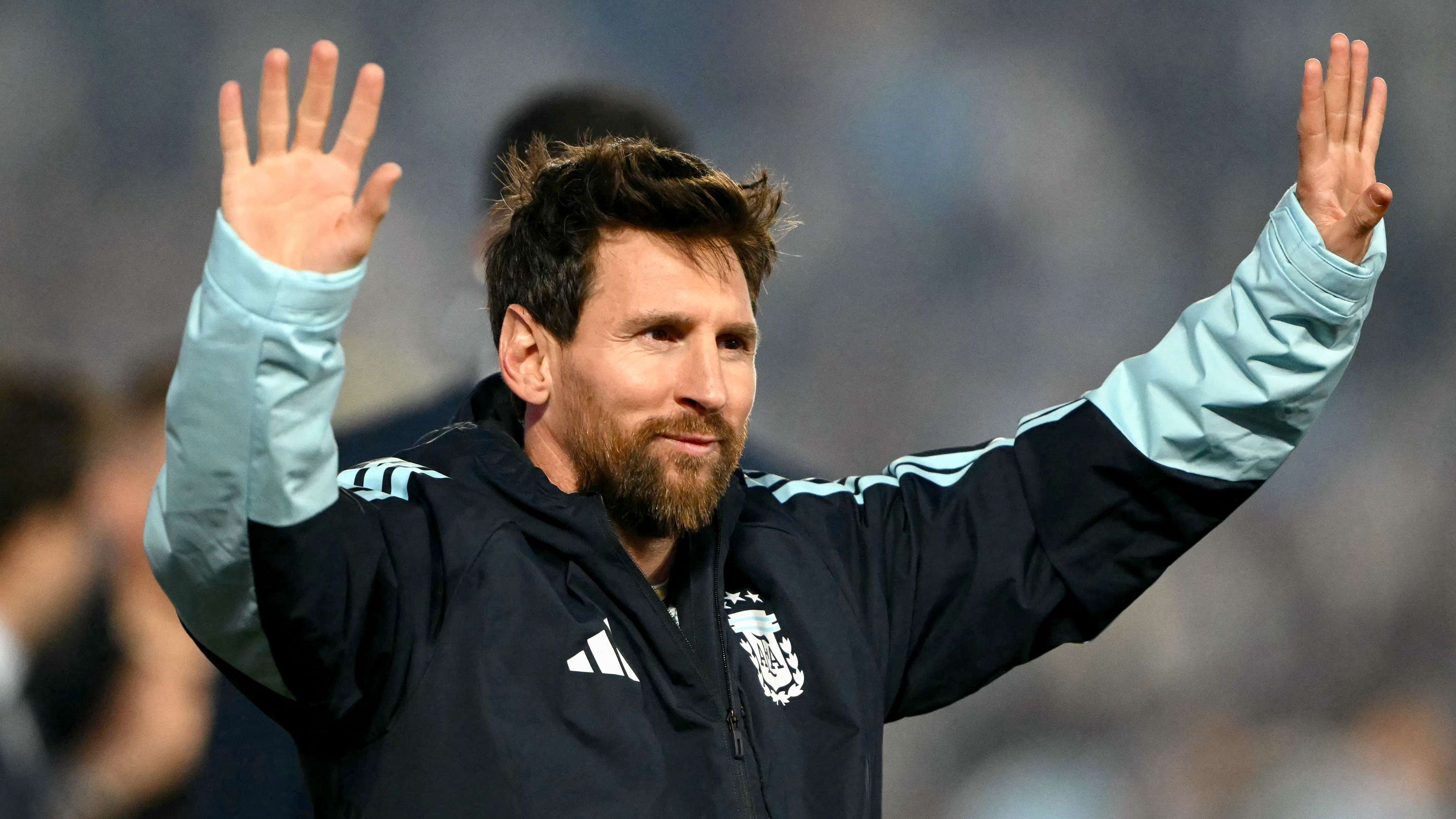 'A legendary journey' - Deco pays tribute to Messi  