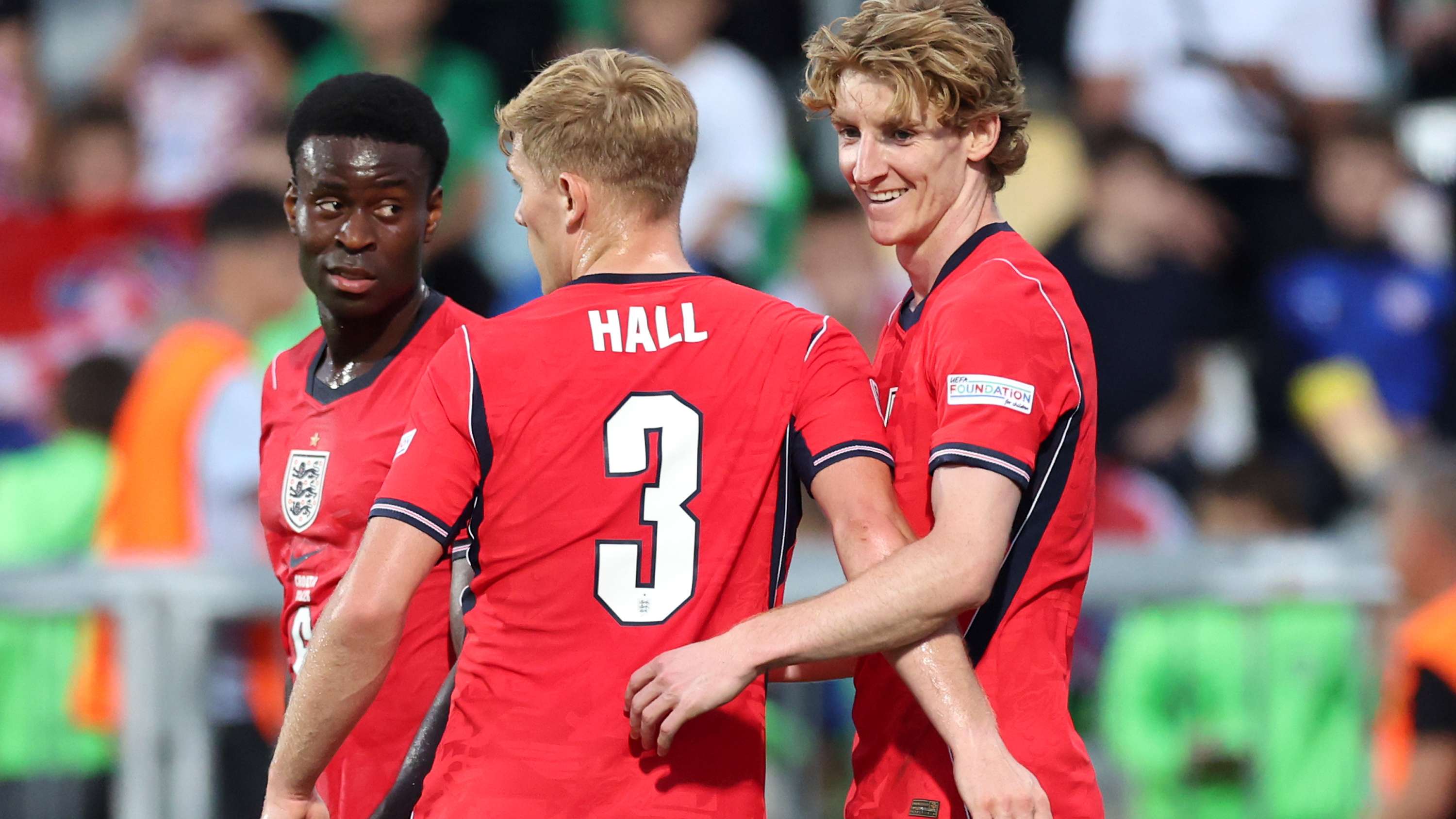 Video: Gordon finally overcomes Livaković, and Saka contributes to Croatia's festival  