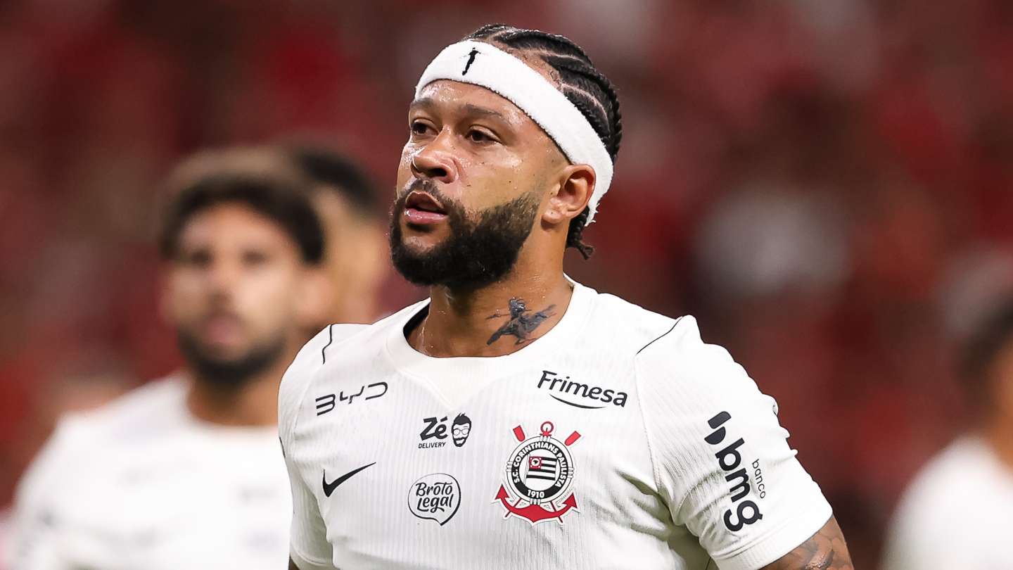 Depay to miss Seedorf's Corinthians debut as drop fears grow  