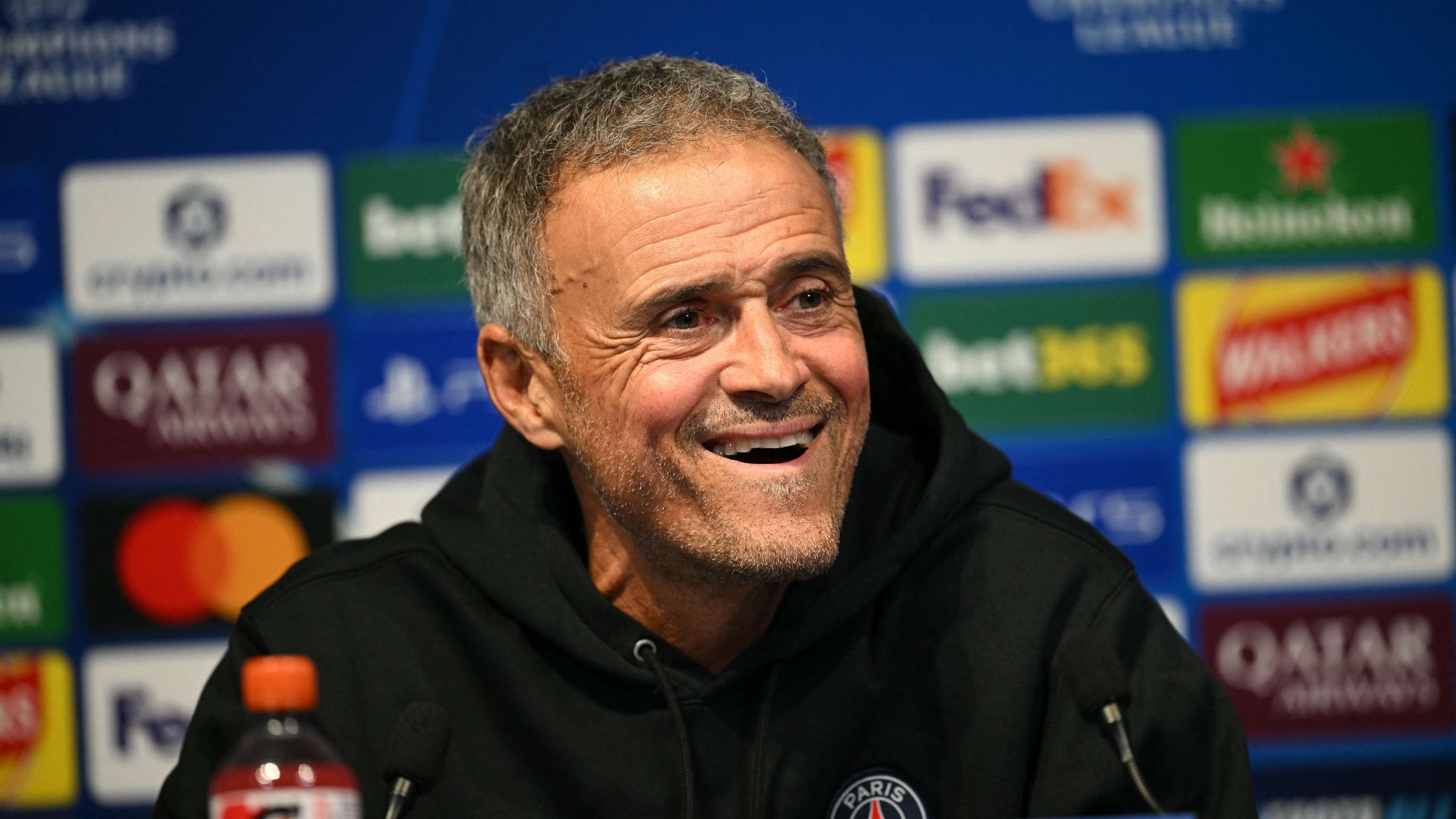Dembélé requests leave until March, and Enrique responds: he's the president!  