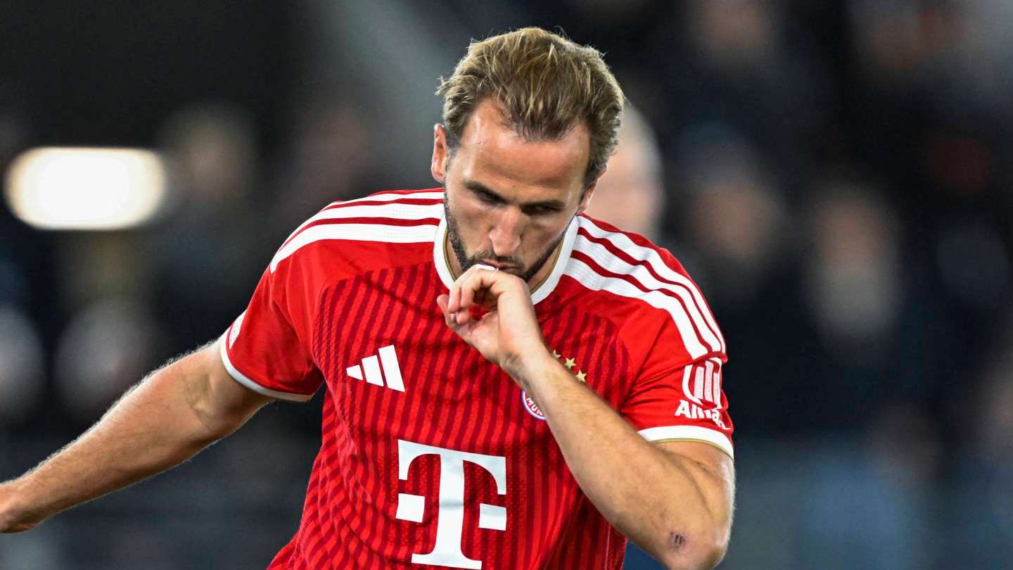 Kane arrives to attend the Ballon d'Or ceremony: what about Messi?  