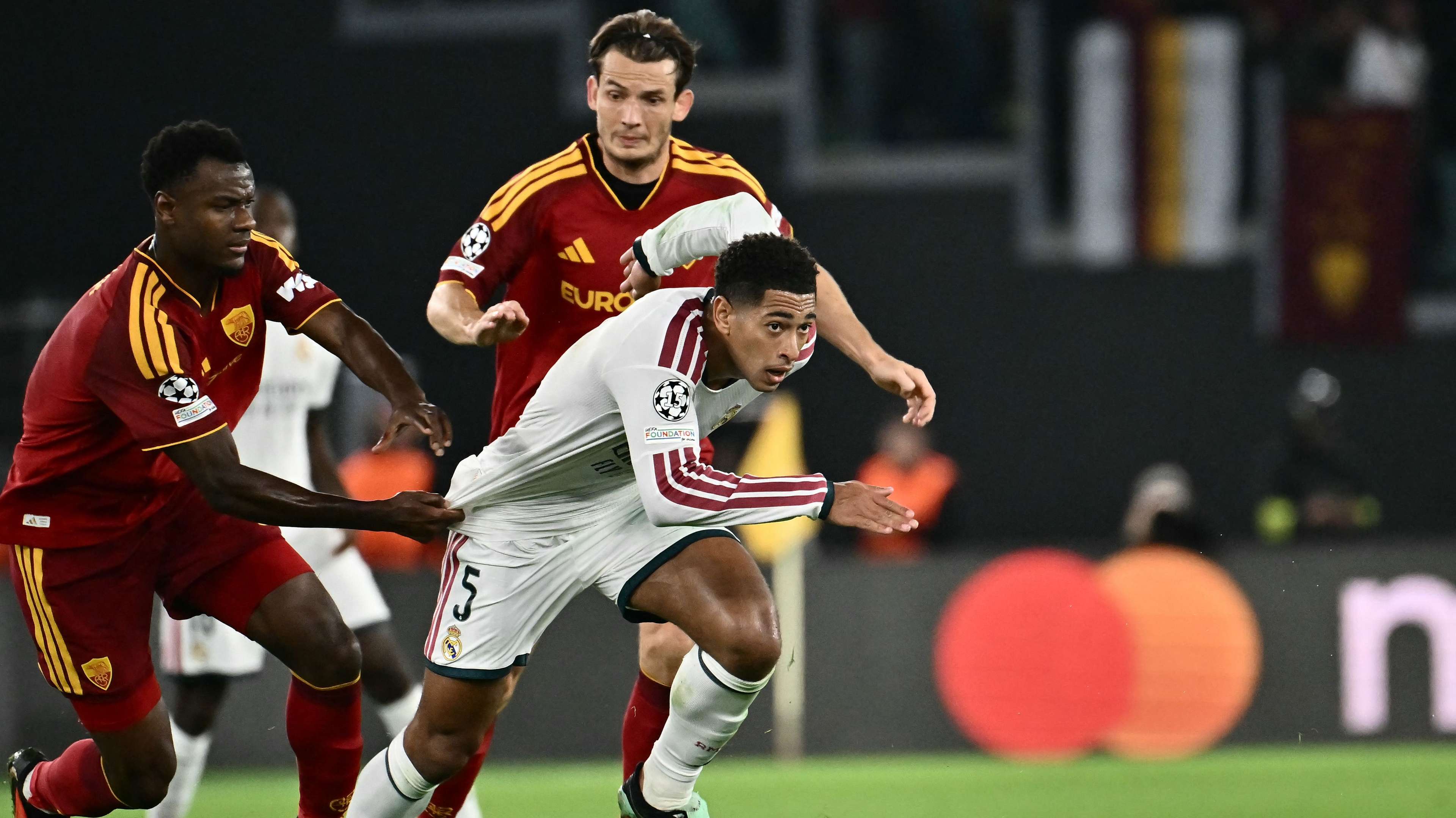 Bellingham issues a warning to Europe after his historic achievement with Real Madrid  