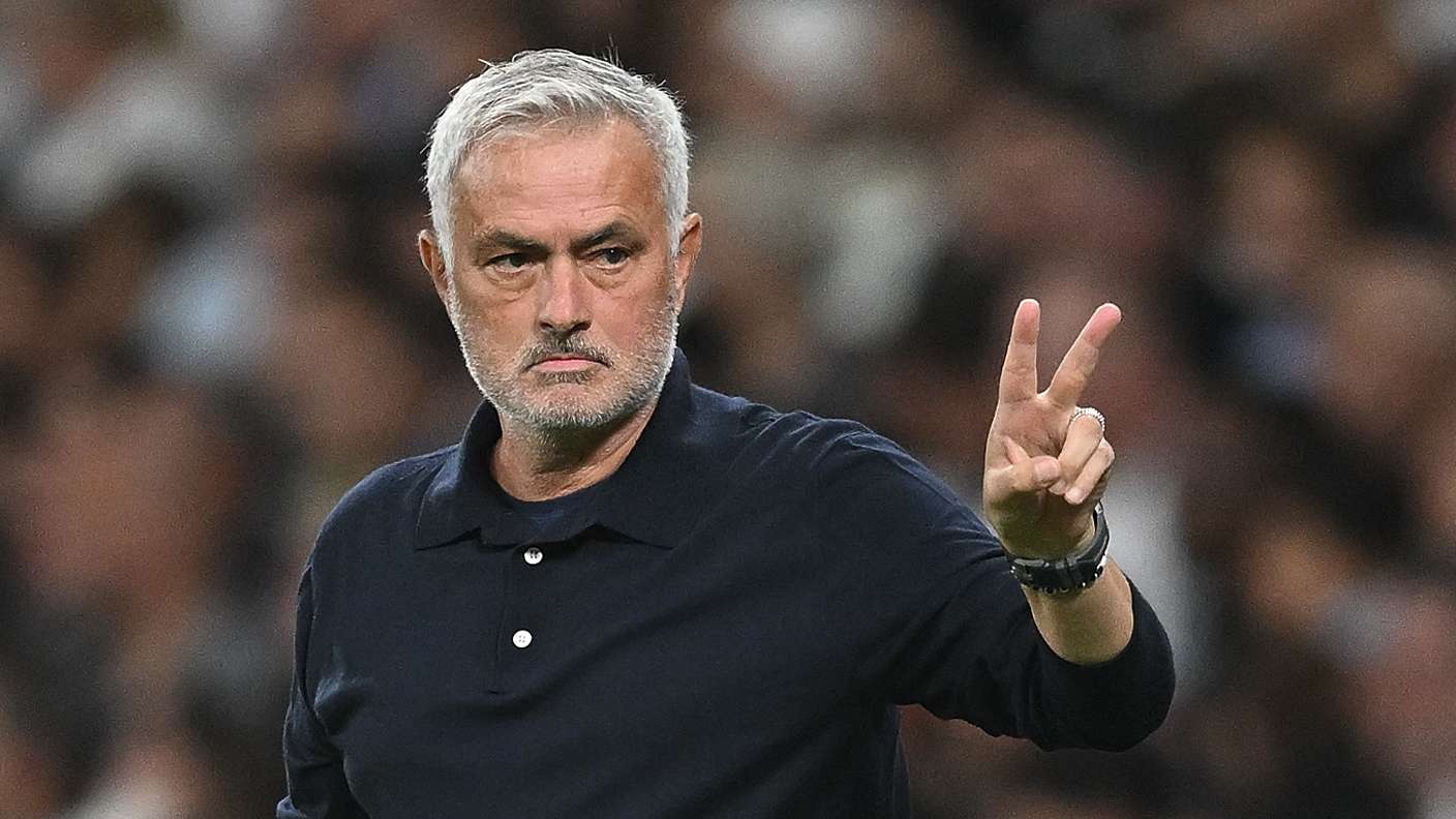 Out-of-the-box solutions: Mourinho plans to change the positions of four players  