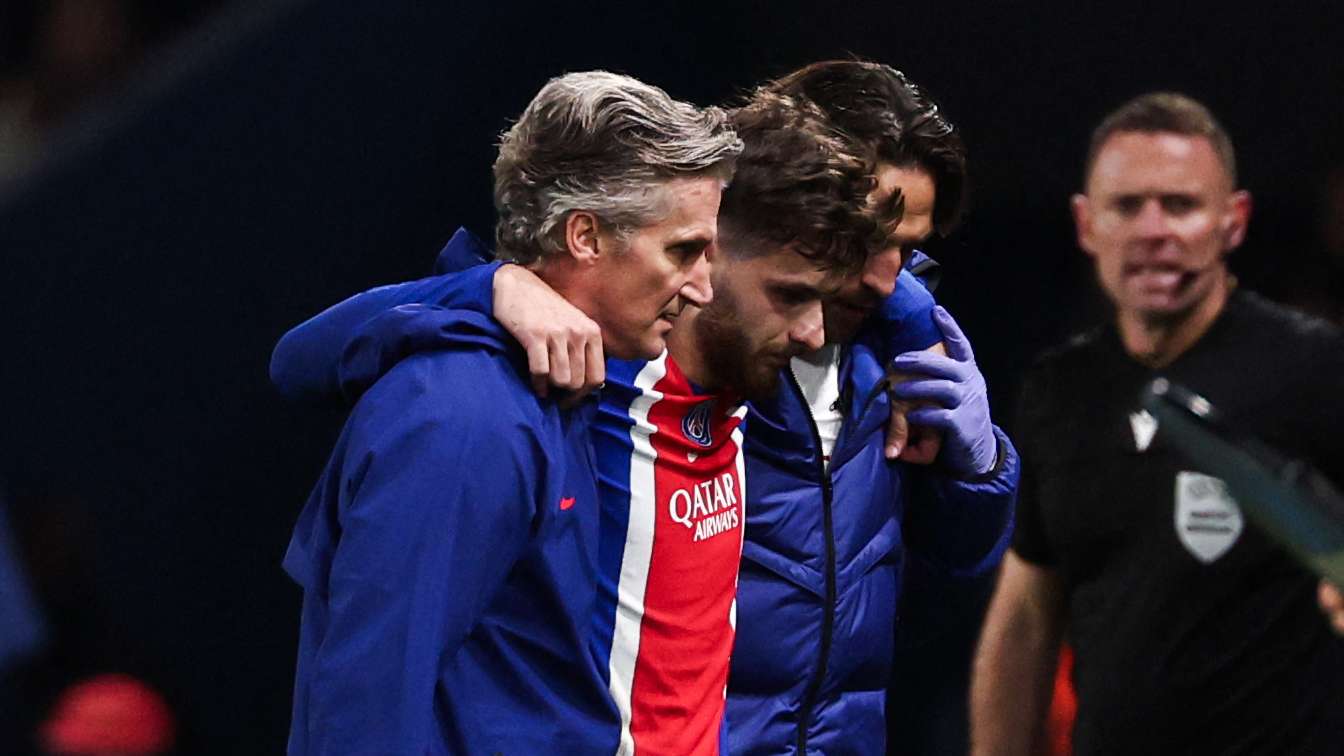 PSG nightmare as Kvaratskhelia injury sparks ACL rupture fears  