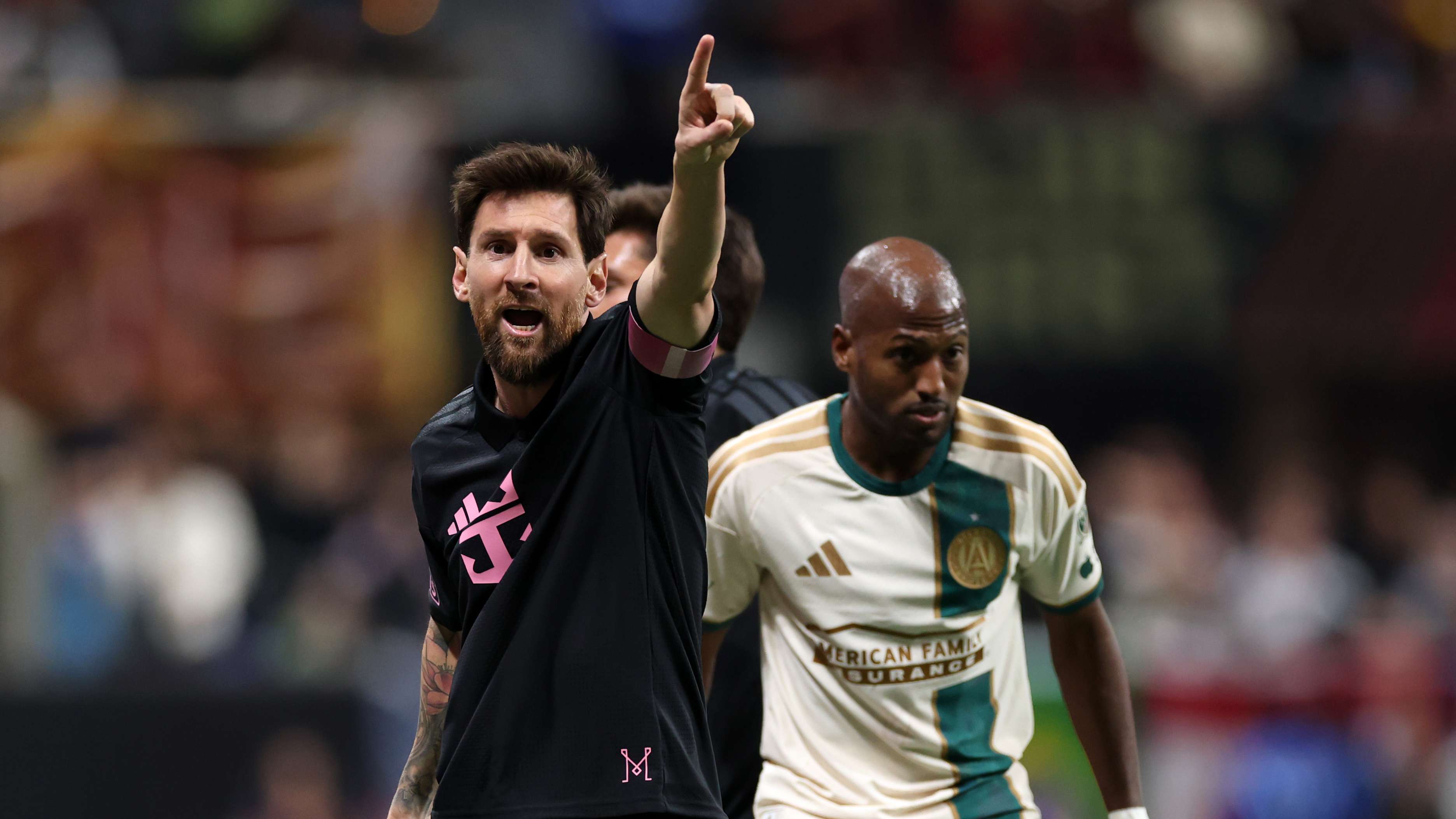 Video: Messi continues to sprinkle his magic with a historic brace in the American league  