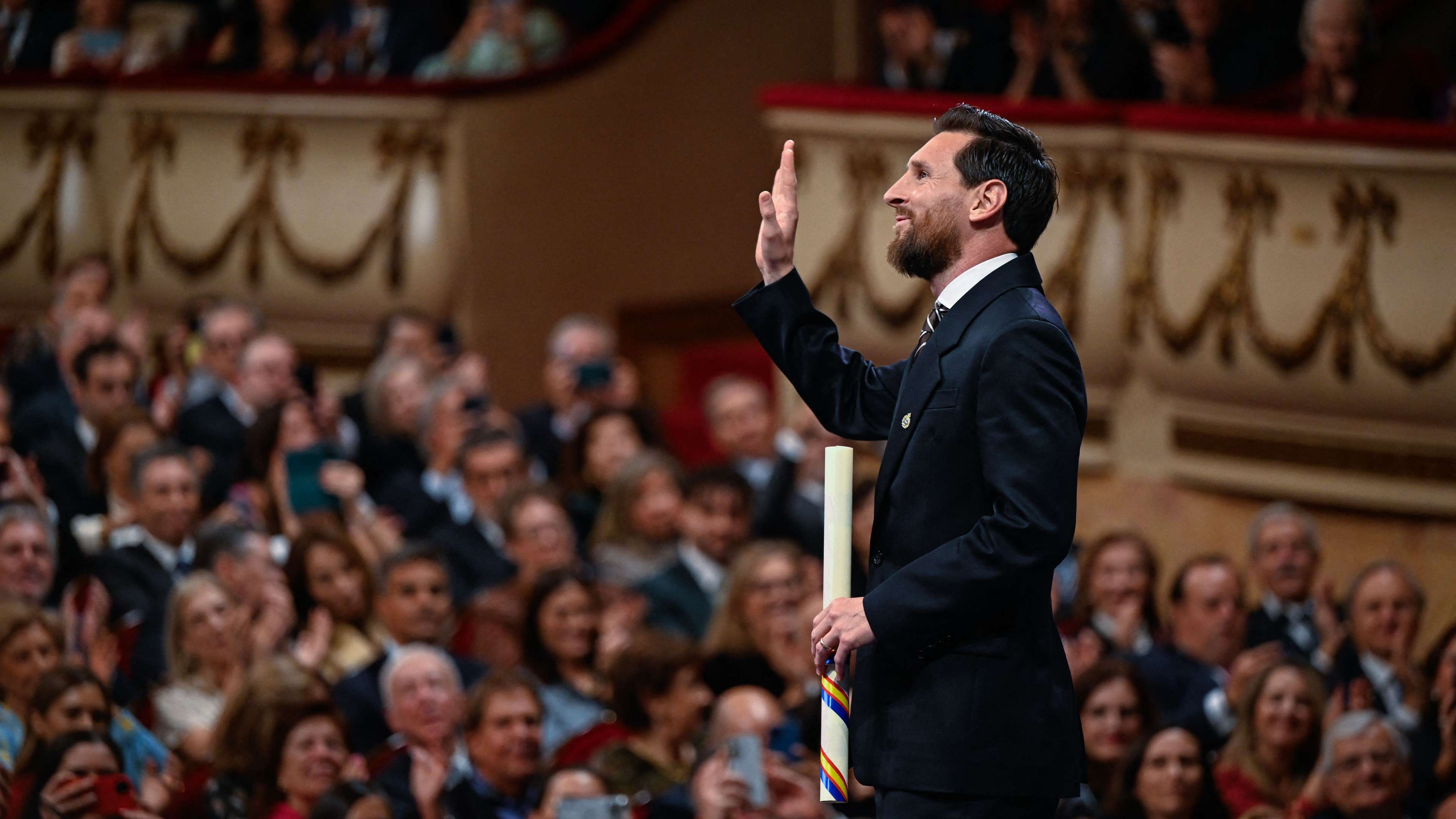 The last dance? Messi bids farewell to the Ballon d'Or dream from an unexpected position  