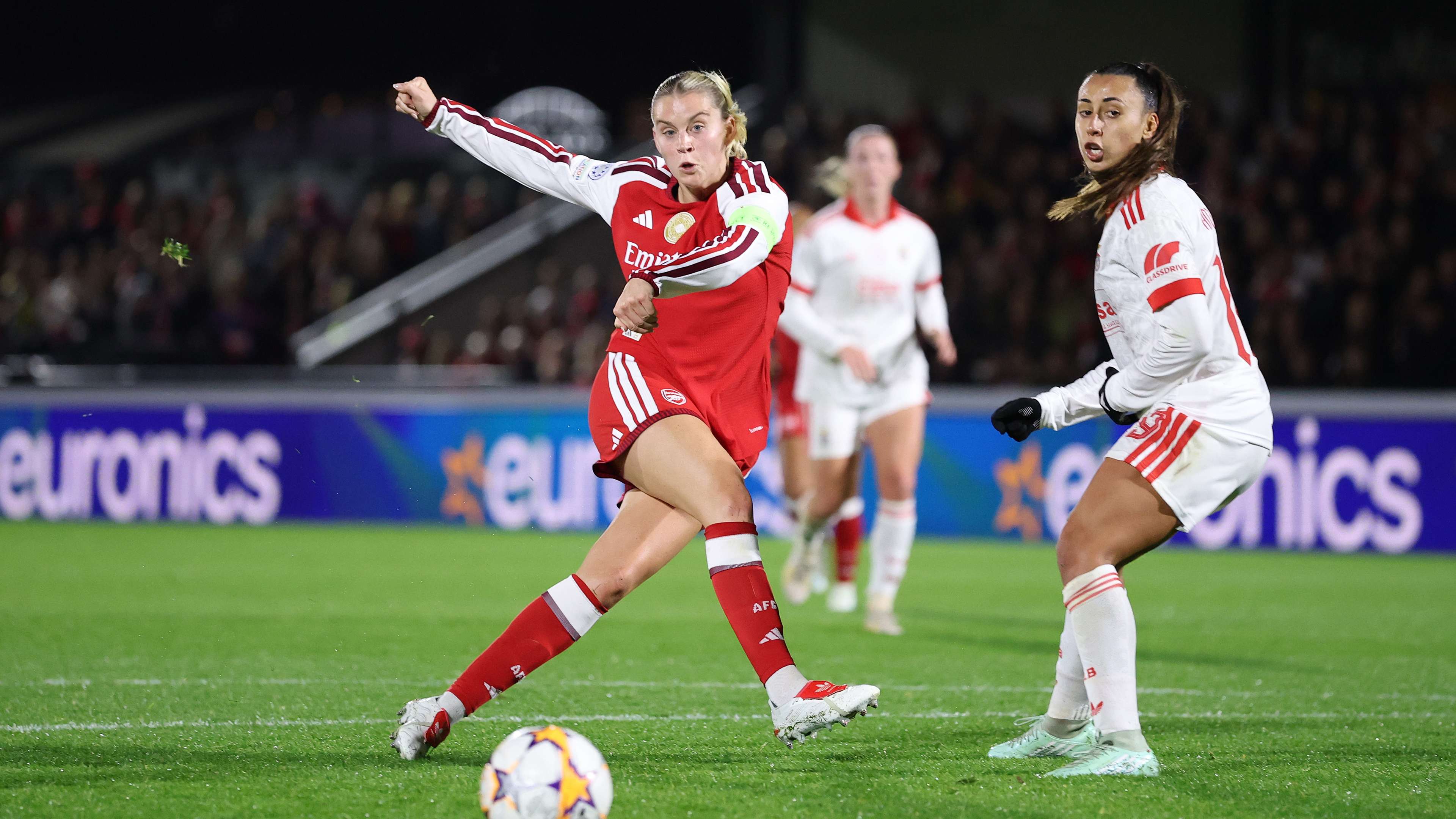Russo makes history: she is the top English scorer in the Women's Champions League  