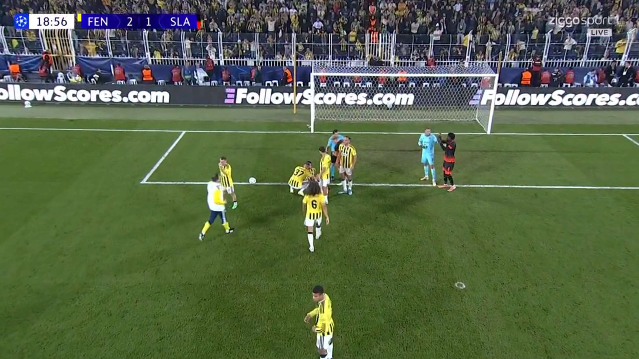 Netherlands international goes off early for Fenerbahçe – is Galatasaray in doubt?  