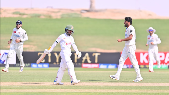 'We weren't going to change our plan' - Ahmadzai dents Bangladesh with tight lines, reverse swing  