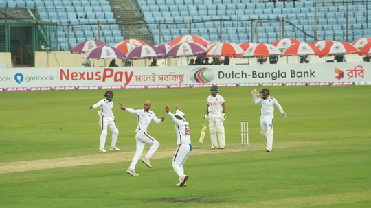 Bangladesh lose six in second innings but extend lead past 100  