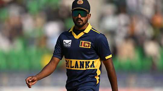 Madushanka five-fer sends Sri Lanka to tri-series final  