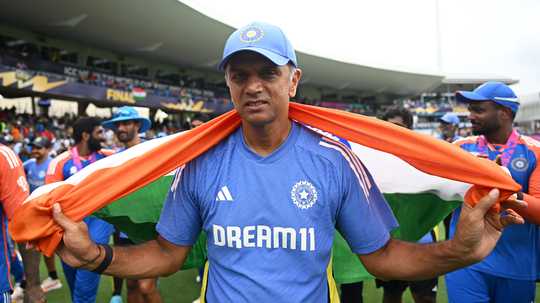 Dravid, Gilchrist, Morgan not in race for MI head coach job  